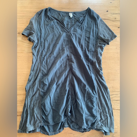 XCVI Contrast Vneck Short Sleeve Tee Shirt Tunic Gray  Women’s Medium Preloved - Picture 1 of 11